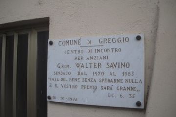 Immagini e angoli di Greggio - Targa centro anziani