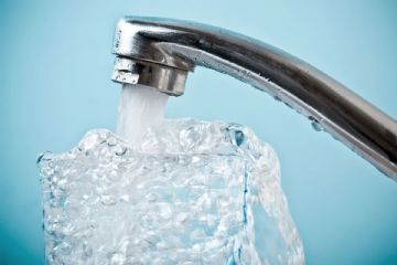 VADEMECUM &quot;Acqua. Meno &#232; meglio&quot;